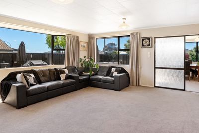 5 Stead Crescent, Stoke, Nelson | Tall Poppy 