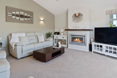 8 John Sutton Place, Richmond, Tasman, Nelson | Tall Poppy 