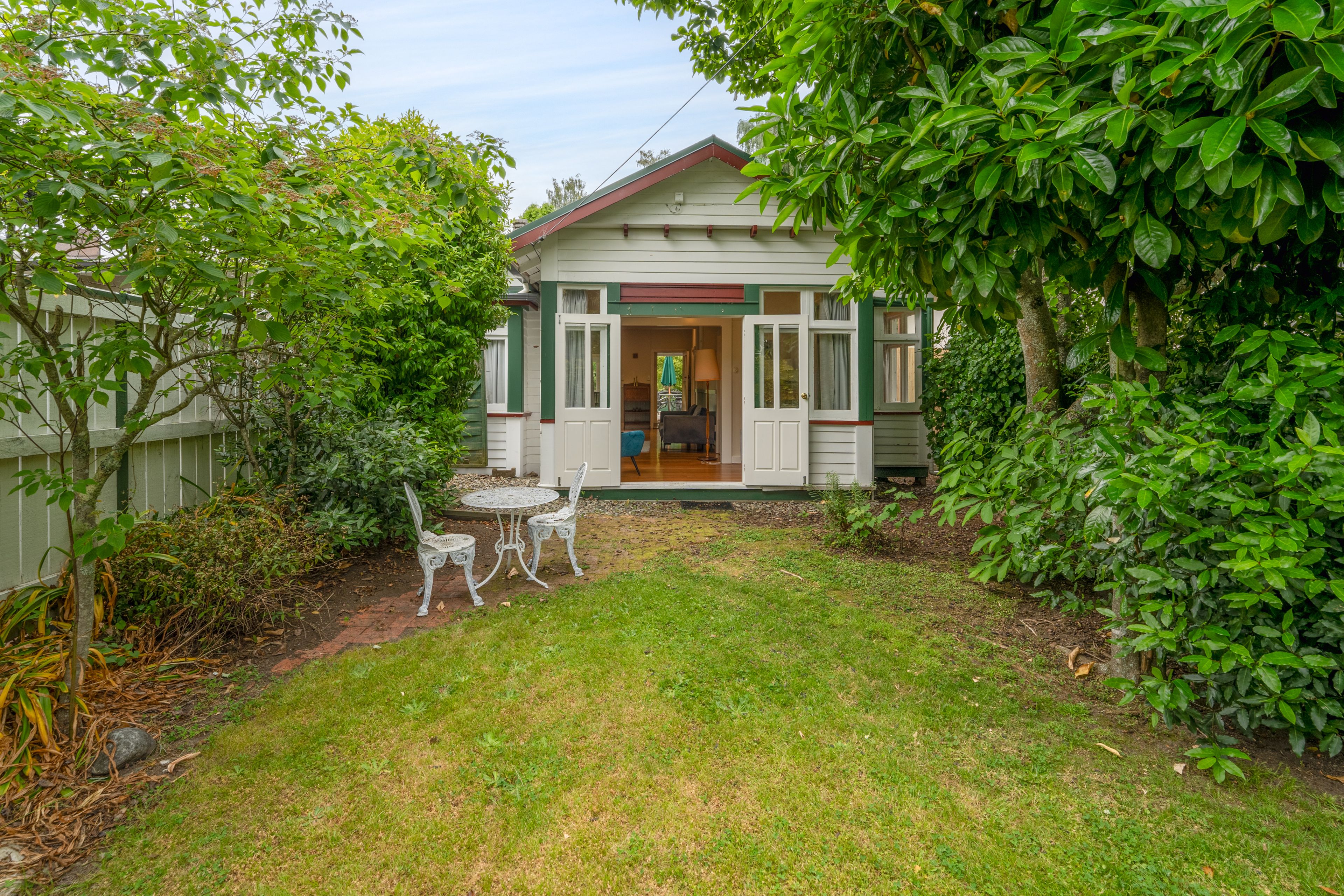 194 Collingwood Street, Nelson Central, Nelson | Tall Poppy