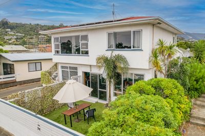 71 Beach Road, Tahunanui, Nelson | Tall Poppy 