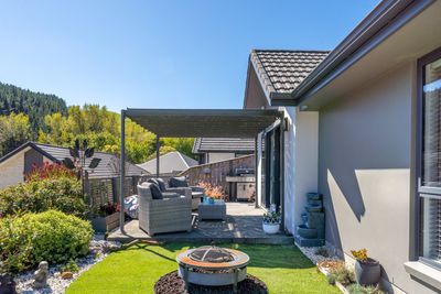 10 Greenfield Lane, Stoke, Nelson | Tall Poppy 