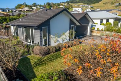 90 Washbourn Drive, Richmond, Tasman, Nelson | Tall Poppy 