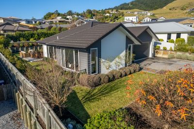 90 Washbourn Drive, Richmond, Tasman, Nelson | Tall Poppy 