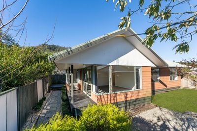 2/204 Kawai Street, Nelson South, Nelson | Tall Poppy 