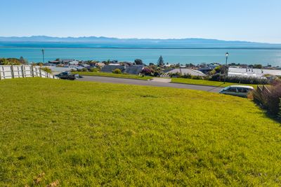 7 McConnell Place, Marybank, Nelson | Tall Poppy 