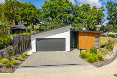 2 Grampian Oaks Lane, Nelson South, Nelson | Tall Poppy 