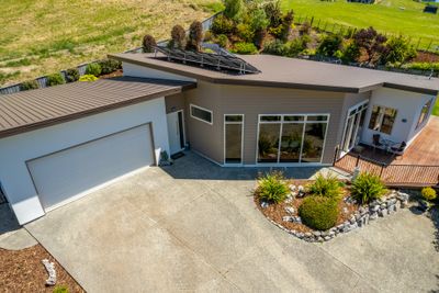 9 Burnside Terrace, Atawhai, Nelson | Tall Poppy 