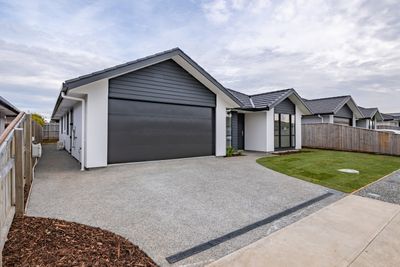 62 Woodley Road, Richmond, Tasman, Nelson | Tall Poppy 