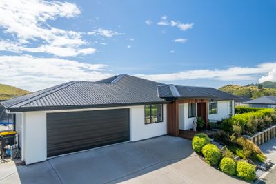 11 Huntaway Close, Stoke, Nelson | Tall Poppy 