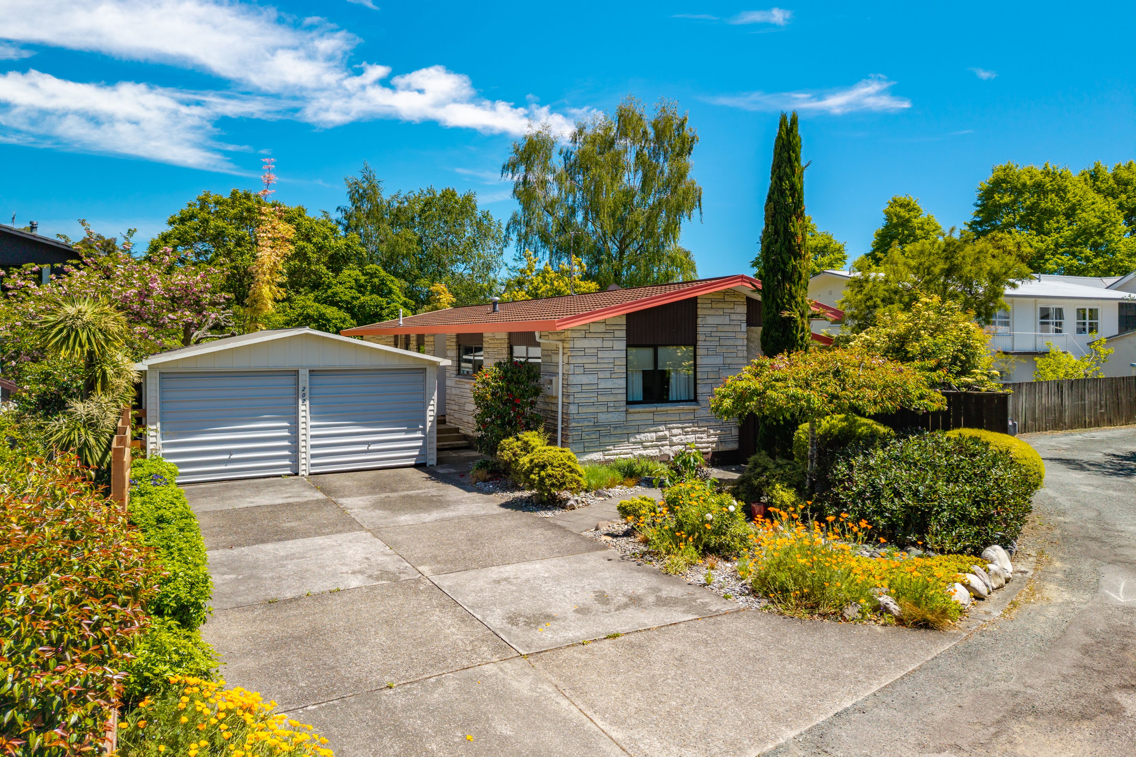 202 Nile Street East, Maitai, Nelson | Tall Poppy