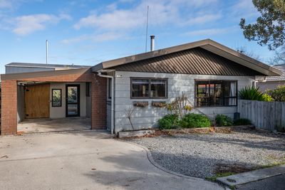 646B Main Rd Stoke, Stoke, Nelson | Tall Poppy 