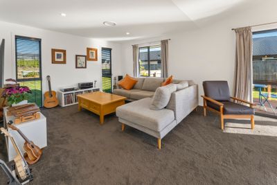 8 Huntaway Close, Stoke, Nelson | Tall Poppy 