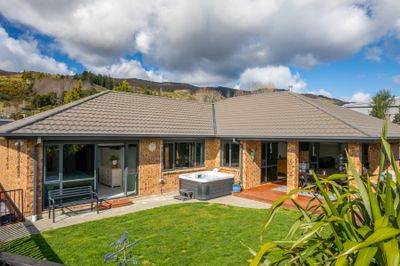 32 Park Drive, Richmond, Tasman, Nelson | Tall Poppy 