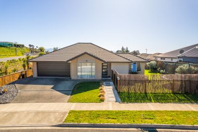 26 Pine Crest Drive, Richmond, Tasman, Nelson | Tall Poppy 