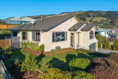 31 Olympus Way, Richmond, Tasman, Nelson | Tall Poppy 