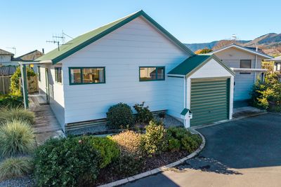 14 Fernlea Rise, Richmond, Tasman, Nelson | Tall Poppy 