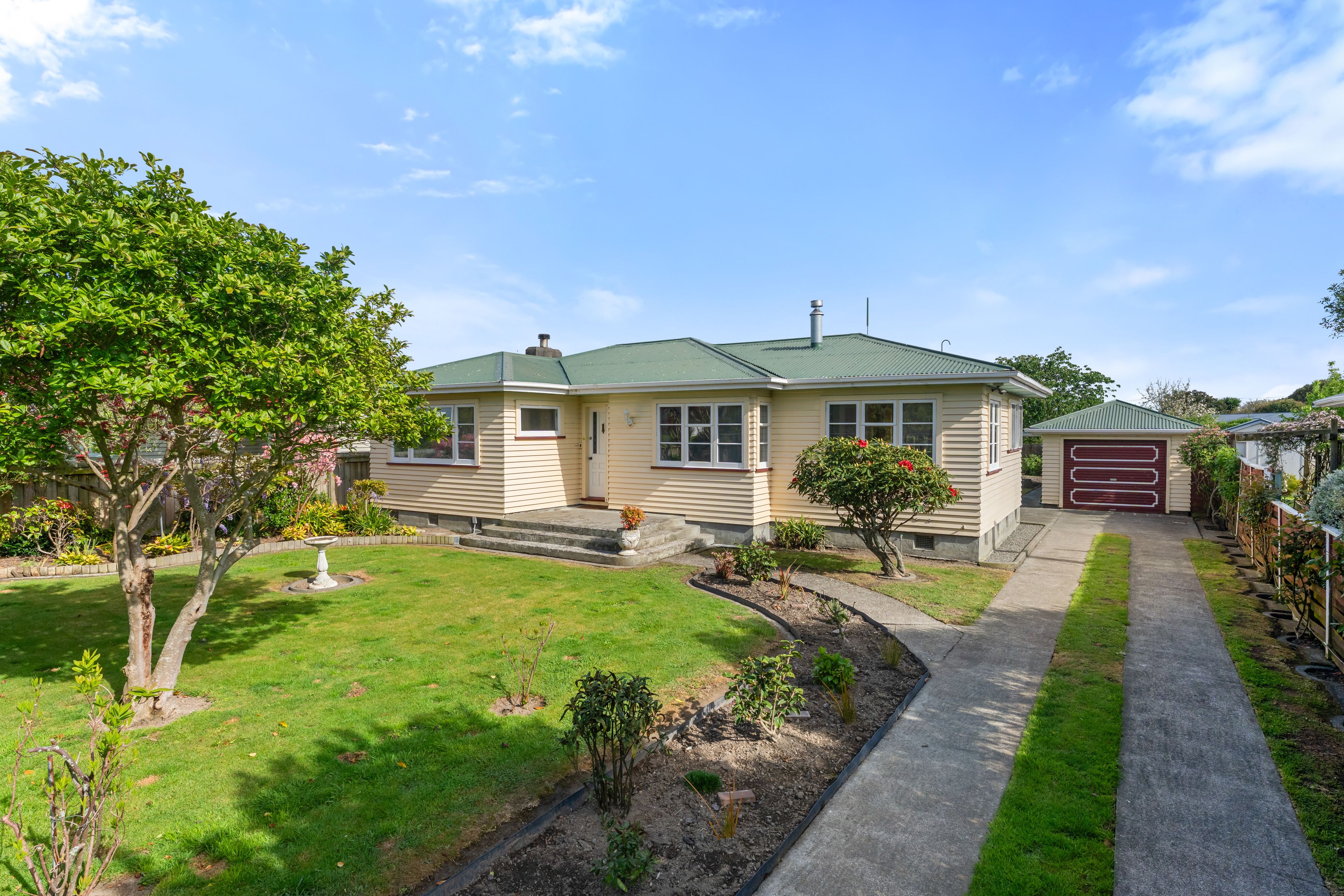 17 Atmore Avenue, Otaki, Kapiti Coast, Wellington | Tall Poppy