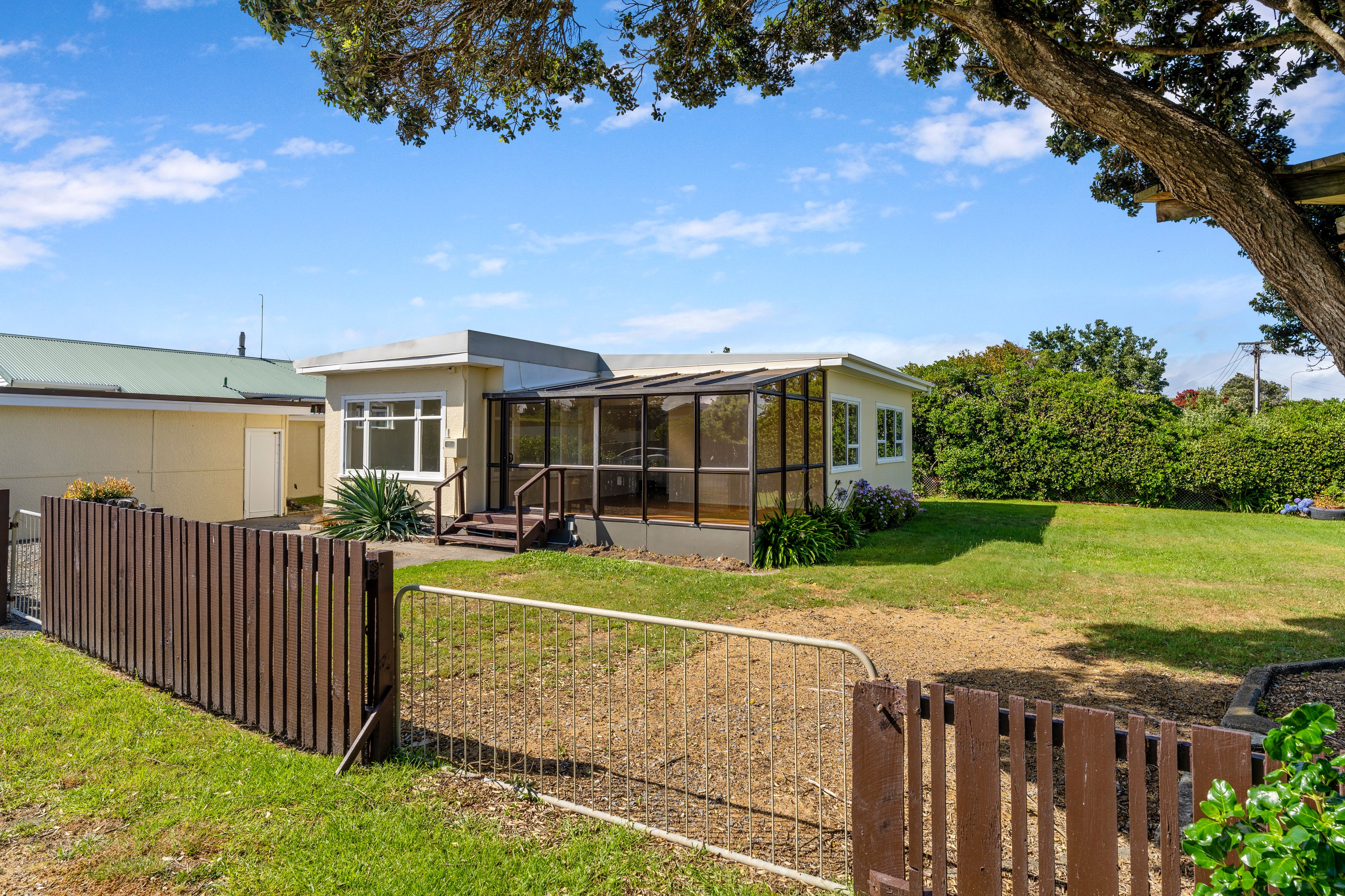 1 Toi Street, Otaki Beach, Kapiti Coast, Wellington | Tall Poppy