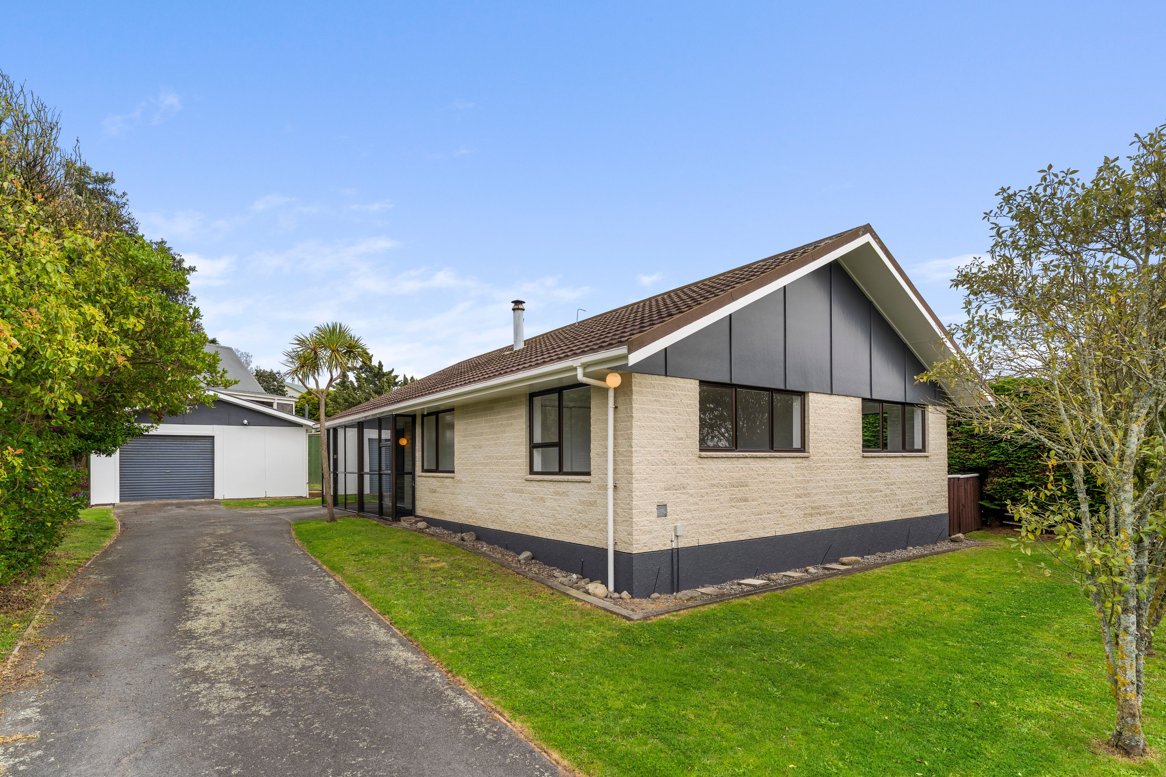 99 Norfolk Crescent, Otaki Beach, Kapiti Coast, Wellington | Tall Poppy