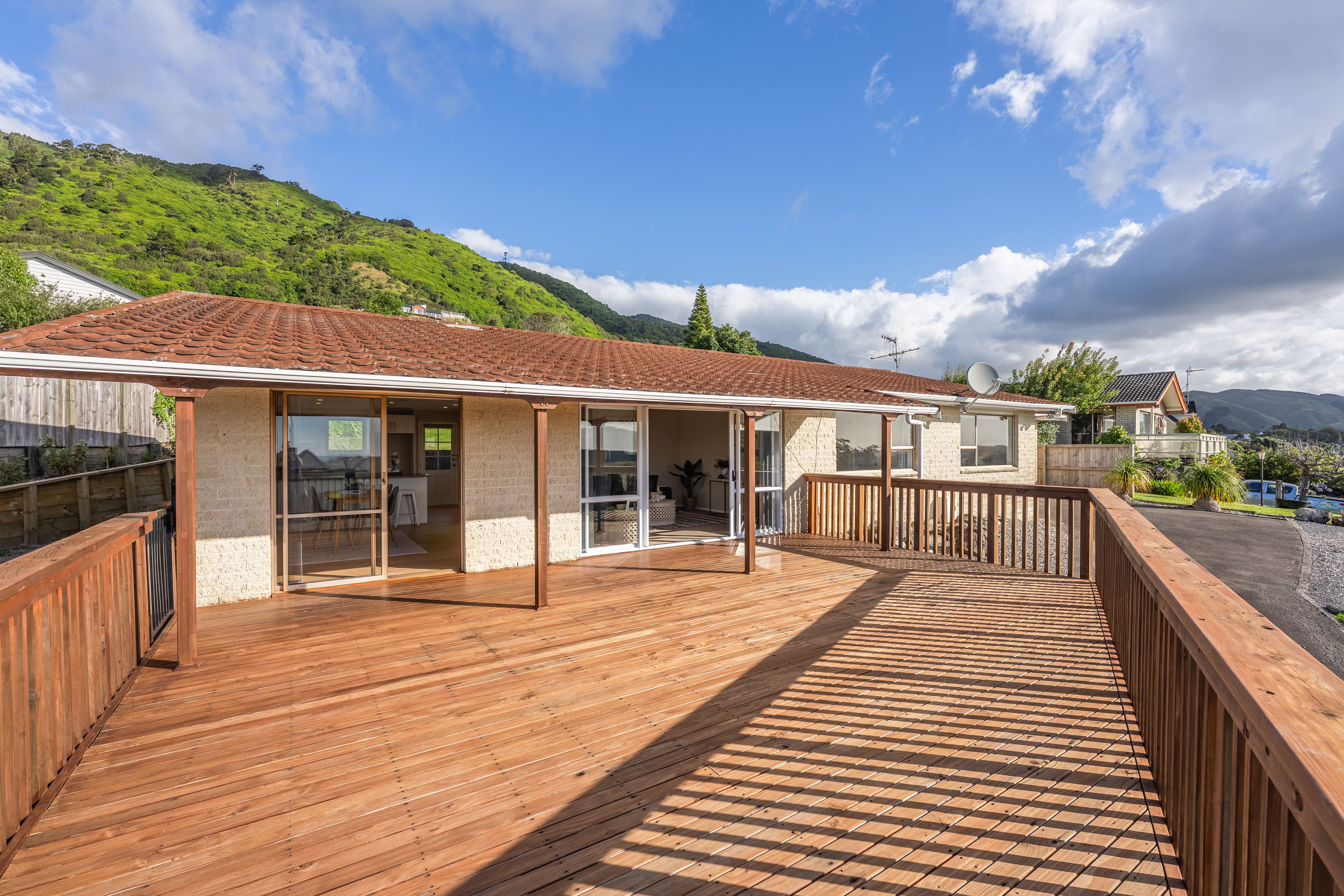 137 Winara Avenue, Waikanae, Kapiti Coast, Wellington | Tall Poppy