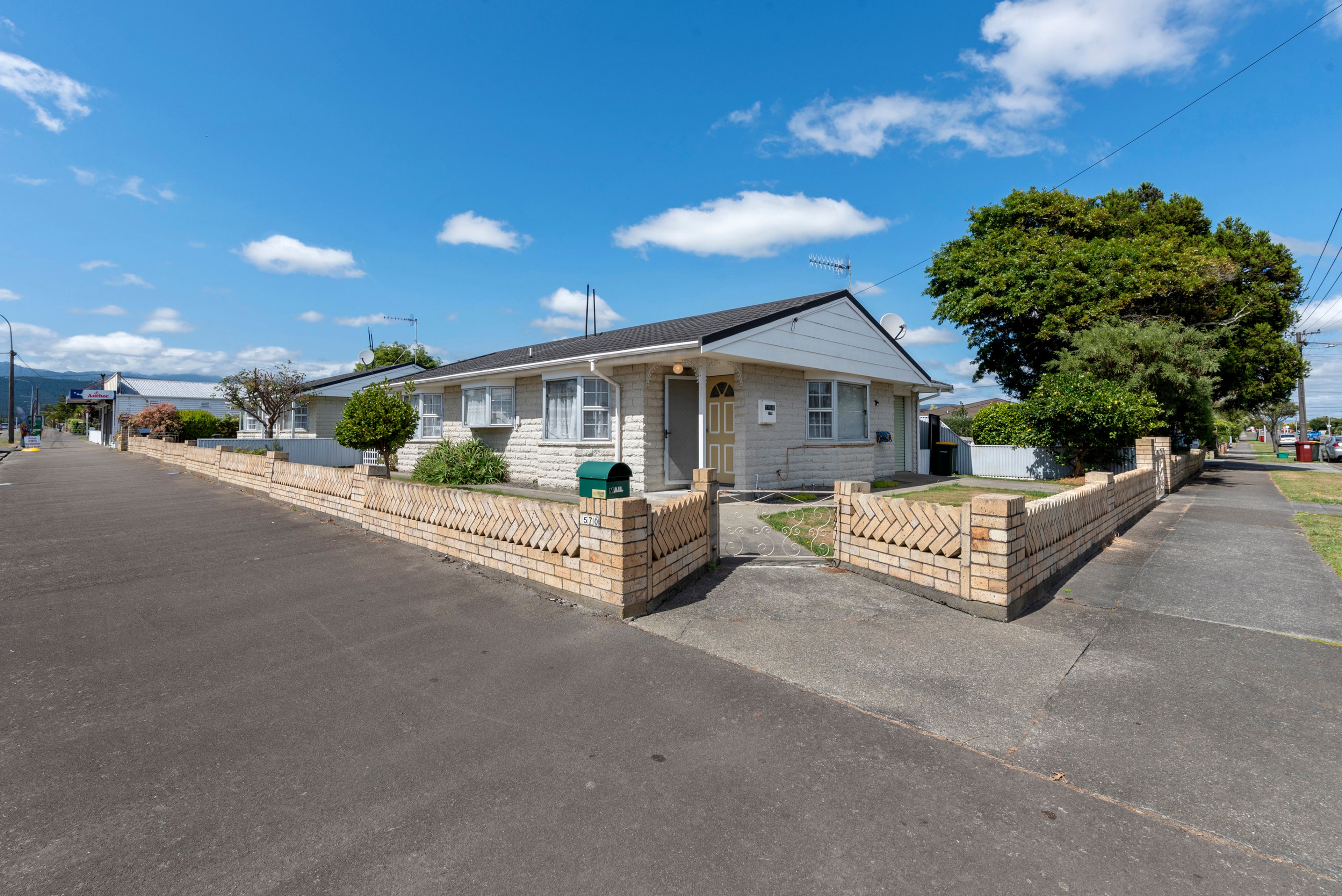 570 Queen Street, Levin, Horowhenua, Manawatu | Tall Poppy