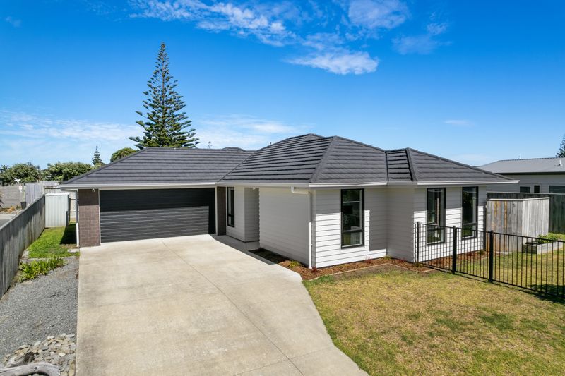 49 Seagrass Place, Otaki Beach, Kapiti Coast