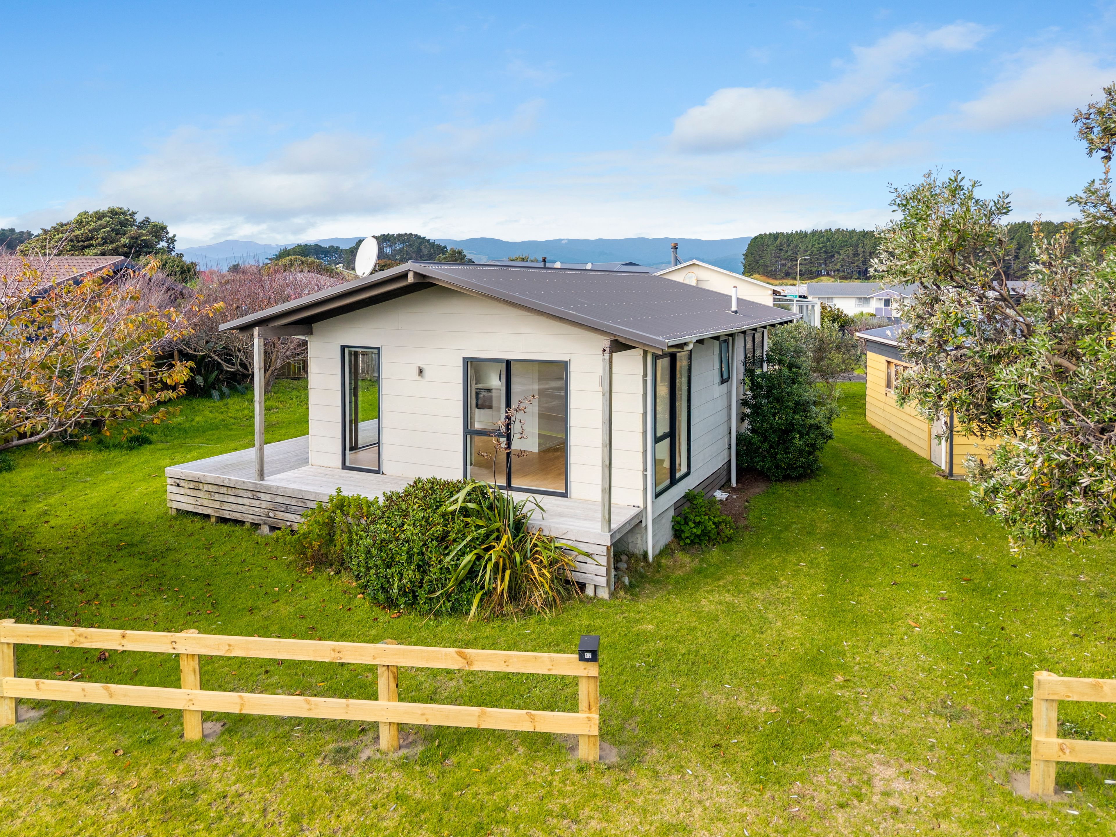 42 Norfolk Crescent, Otaki Beach, Kapiti Coast, Wellington | Tall Poppy