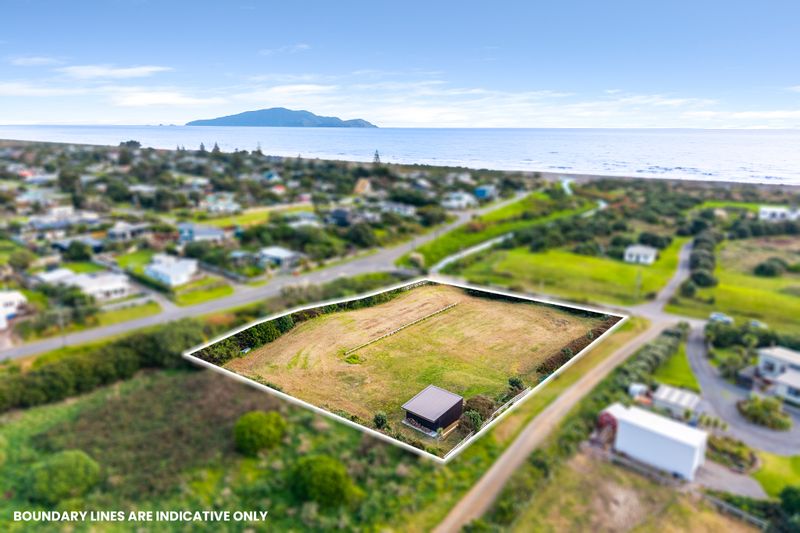 2 Sims Road, Te Horo Beach, Kapiti Coast