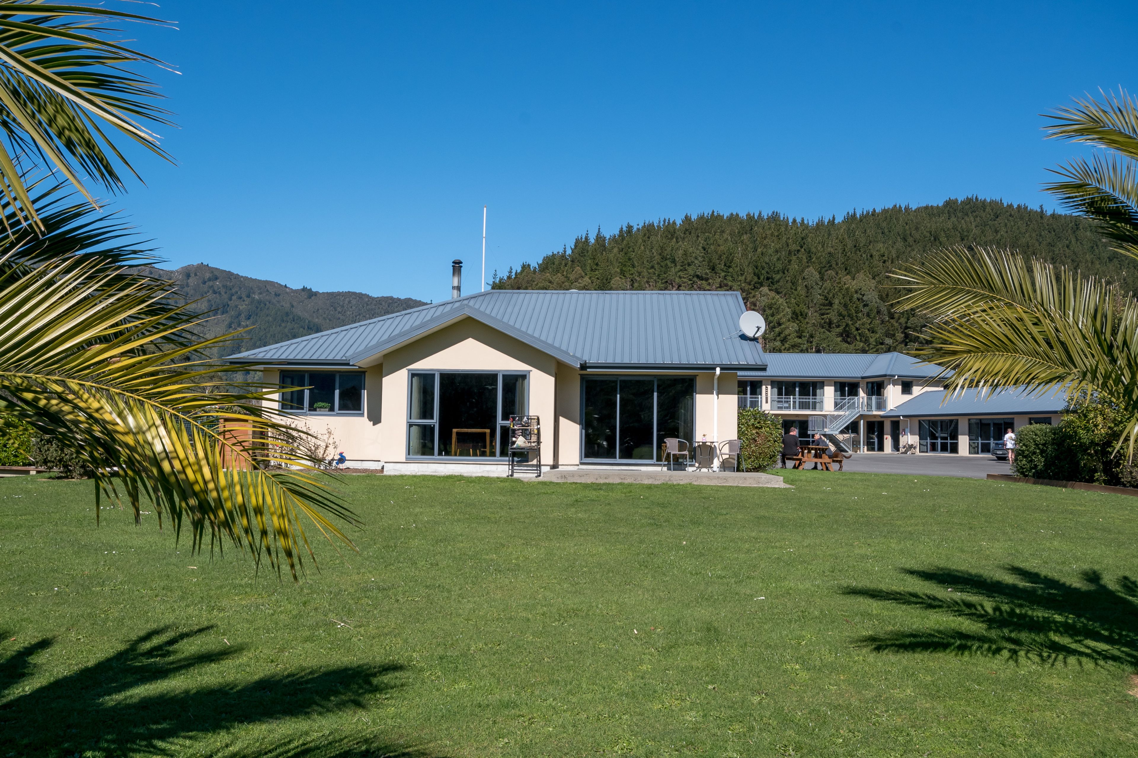 1594 Queen Charlotte Drive, Linkwater, Marlborough | Tall Poppy