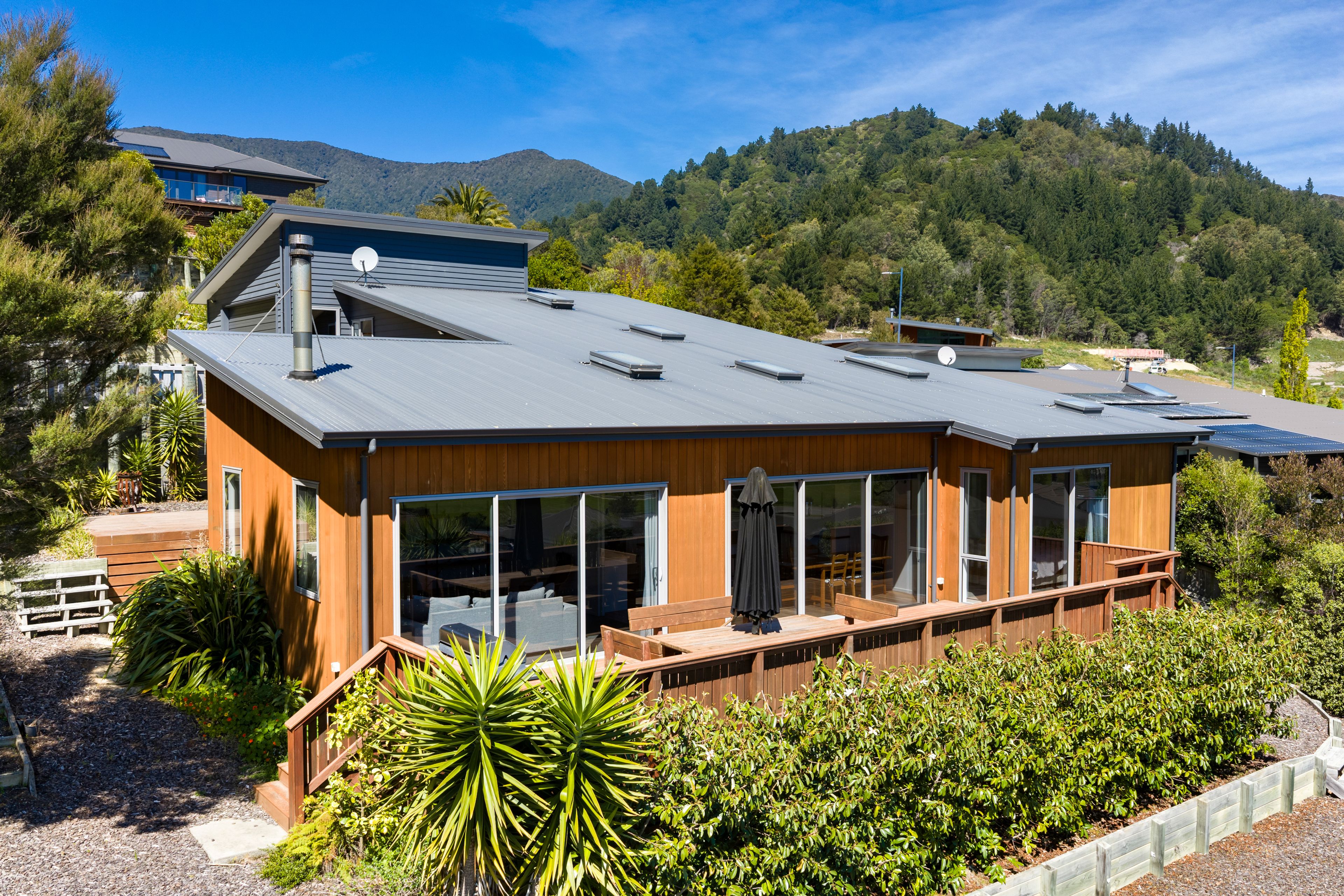 11 Bell Bird Rise, Picton, Marlborough | Tall Poppy