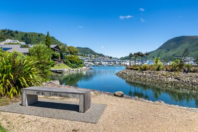 8 Angle Street, Picton, Marlborough | Tall Poppy 