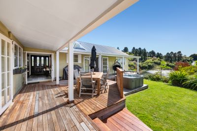8 Angle Street, Picton, Marlborough | Tall Poppy 