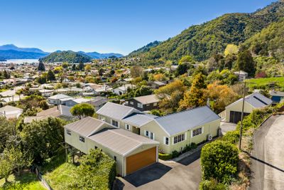 8 Angle Street, Picton, Marlborough | Tall Poppy 