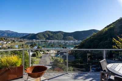 7 Arthur Crescent, Waikawa, Marlborough | Tall Poppy 