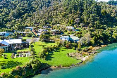 1735 Queen Charlotte Drive, Marlborough Sounds, Marlborough | Tall Poppy 
