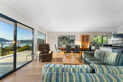 257 Moetapu Bay Road, Moetapu Bay, Marlborough | Tall Poppy 