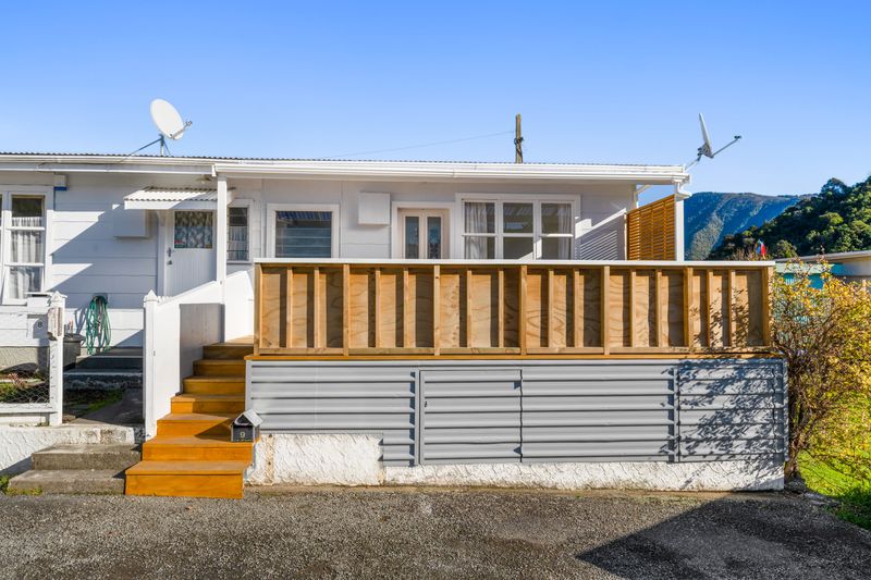 9/93 Waikawa Road, Picton
