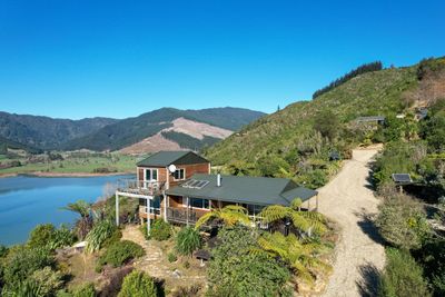 33C Tirimoana Terrace, Anakiwa, Marlborough | Tall Poppy 