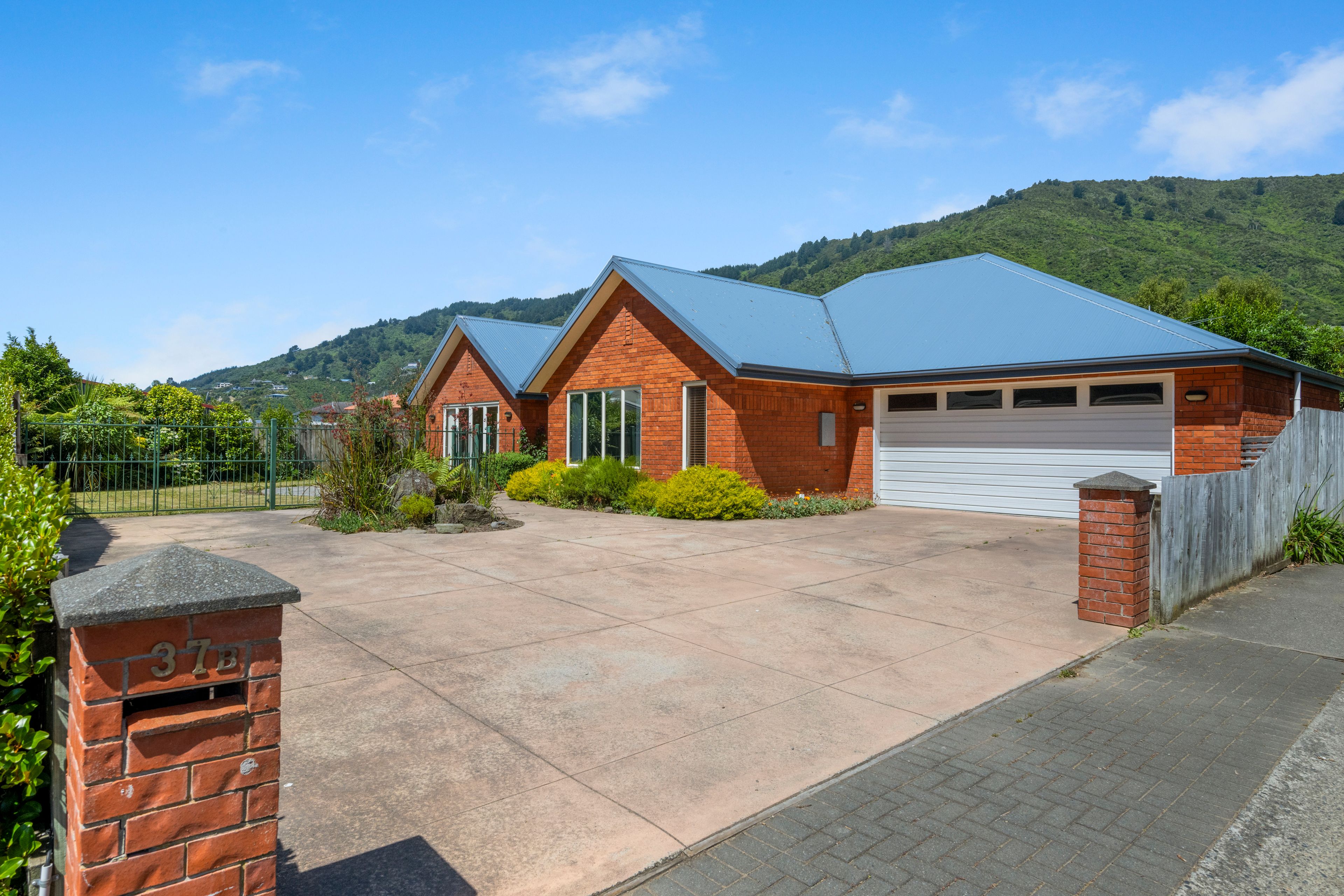 37B Beach Road, Waikawa, Picton, Marlborough | Tall Poppy