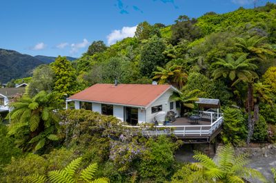 51 Tirimoana Terrace, Anakiwa, Marlborough | Tall Poppy 