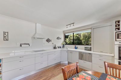 16 Arthur Crescent, Waikawa, Marlborough | Tall Poppy 