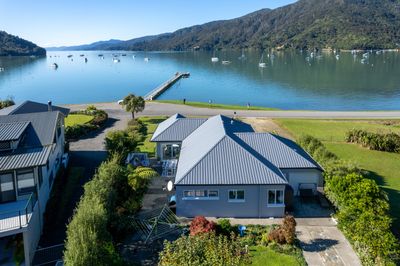 291 Anakiwa Road, Anakiwa, Marlborough | Tall Poppy 