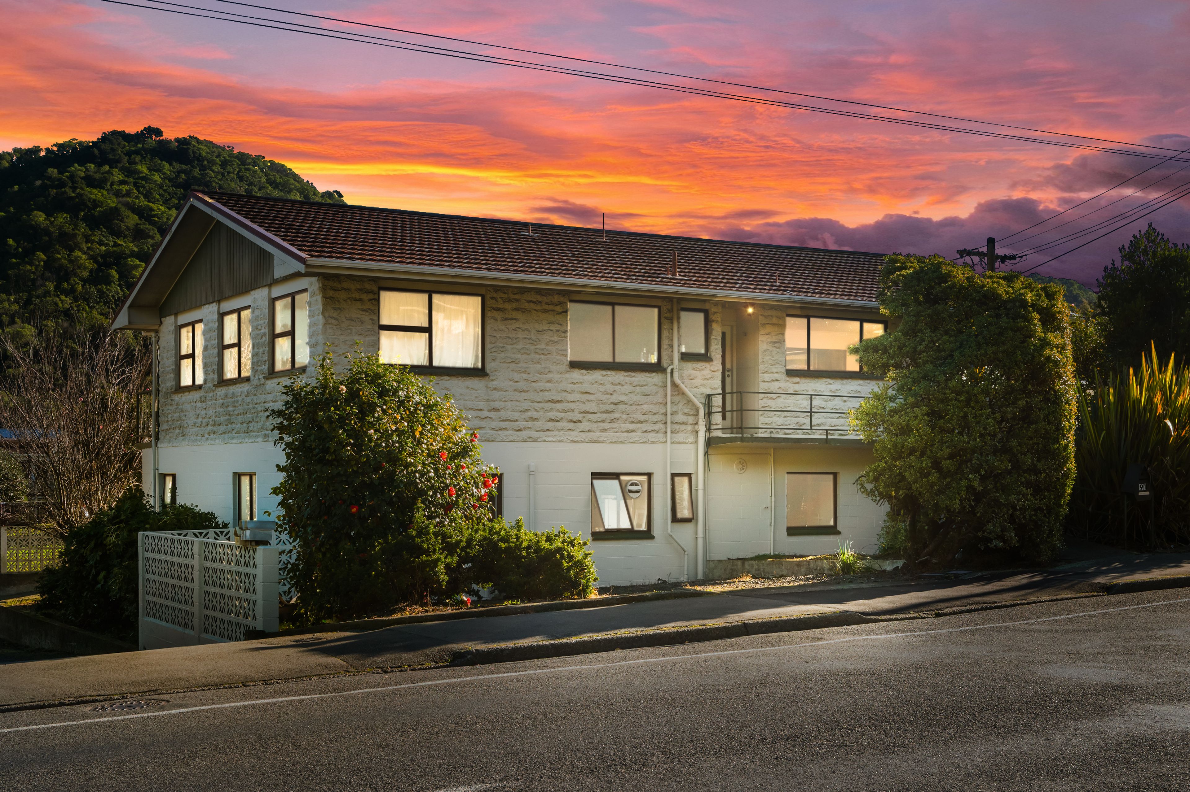 Units 1-3/91 Waikawa Road, Picton, Marlborough, Marlborough | Tall Poppy