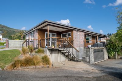 289 Waikawa Road, Waikawa, Marlborough | Tall Poppy 