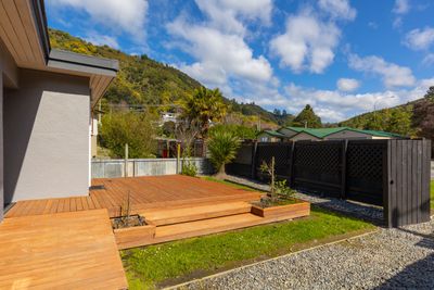 44 Dorset Street, Picton, Marlborough | Tall Poppy 