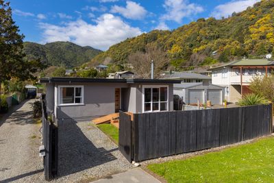 44 Dorset Street, Picton, Marlborough | Tall Poppy 