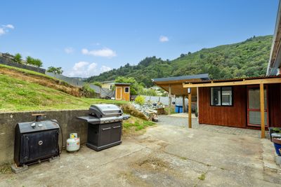 8 Suffolk Street, Picton, Marlborough | Tall Poppy 