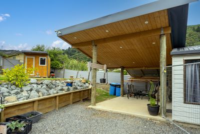 8 Suffolk Street, Picton, Marlborough | Tall Poppy 