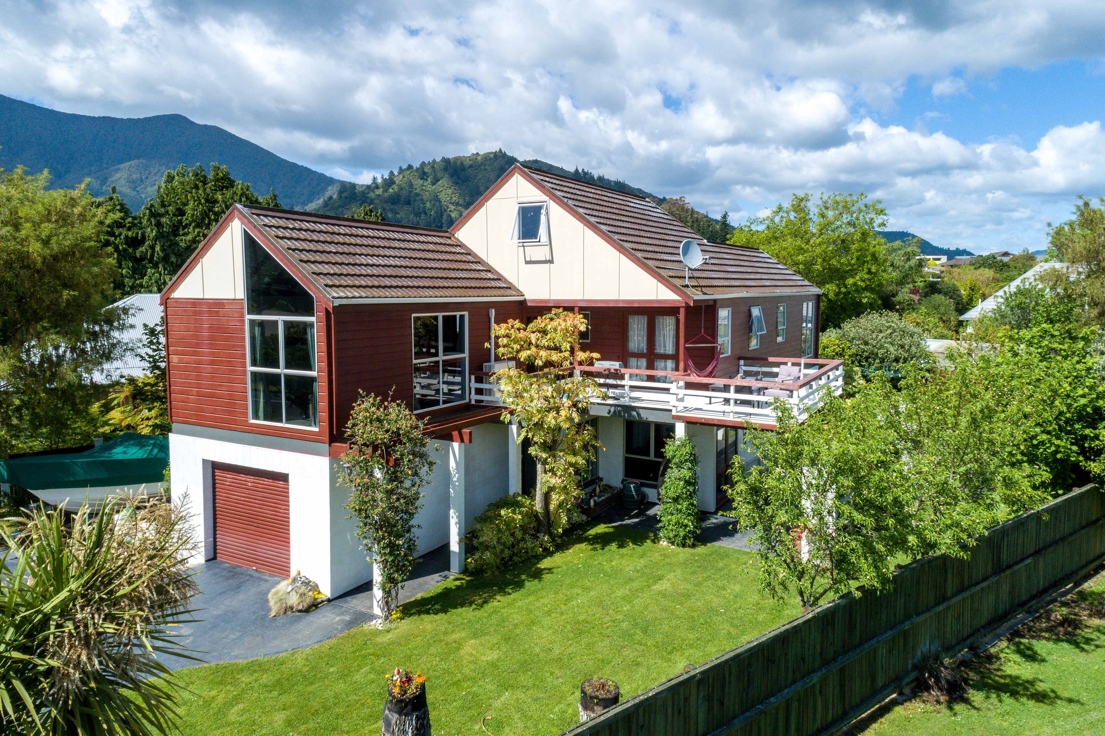 2 Huia Street, Waikawa, Picton, Marlborough | Tall Poppy