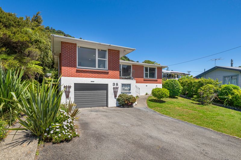 38 South Terrace, Picton, Marlborough